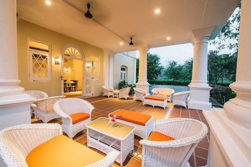 Botanica Mansion Bed & Breakfast Balik Pulau Exterior foto